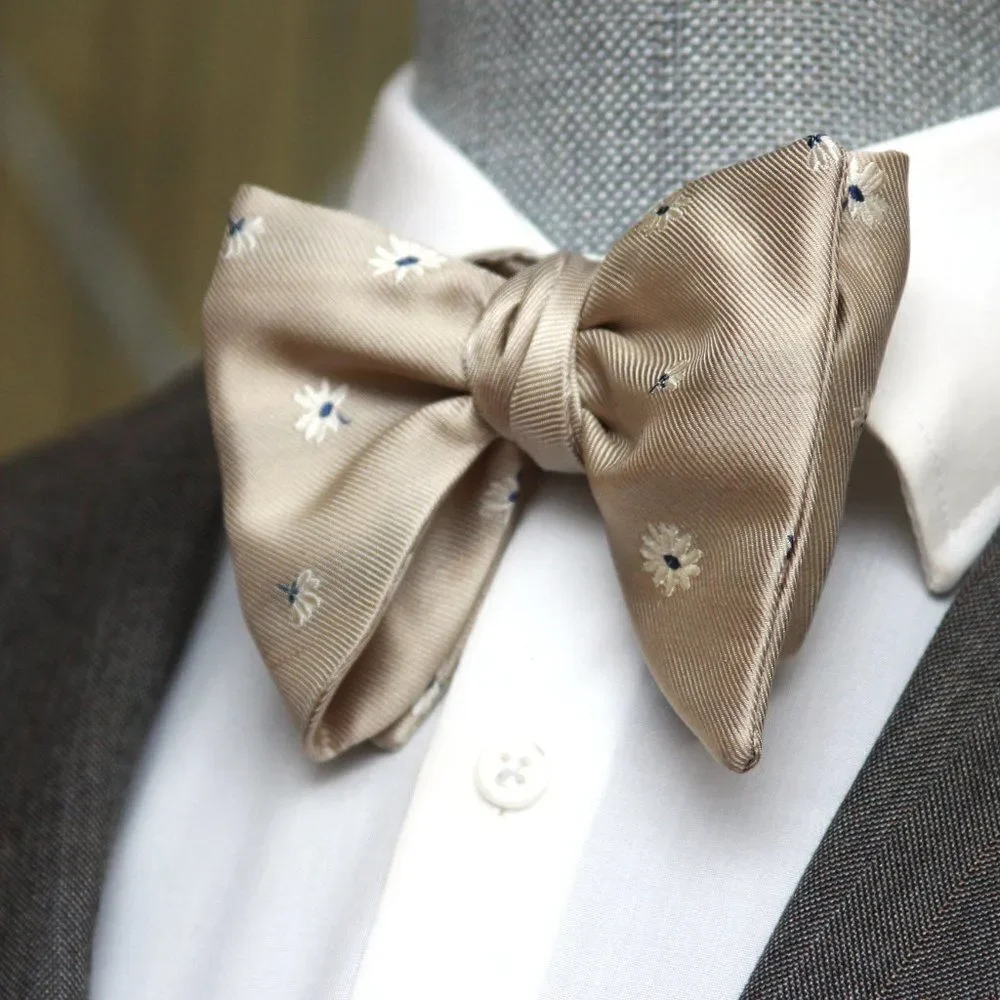 Men's Self-tied Bow Tie‎ 100%Silk Big Butterfly Beige Blue Floral S675